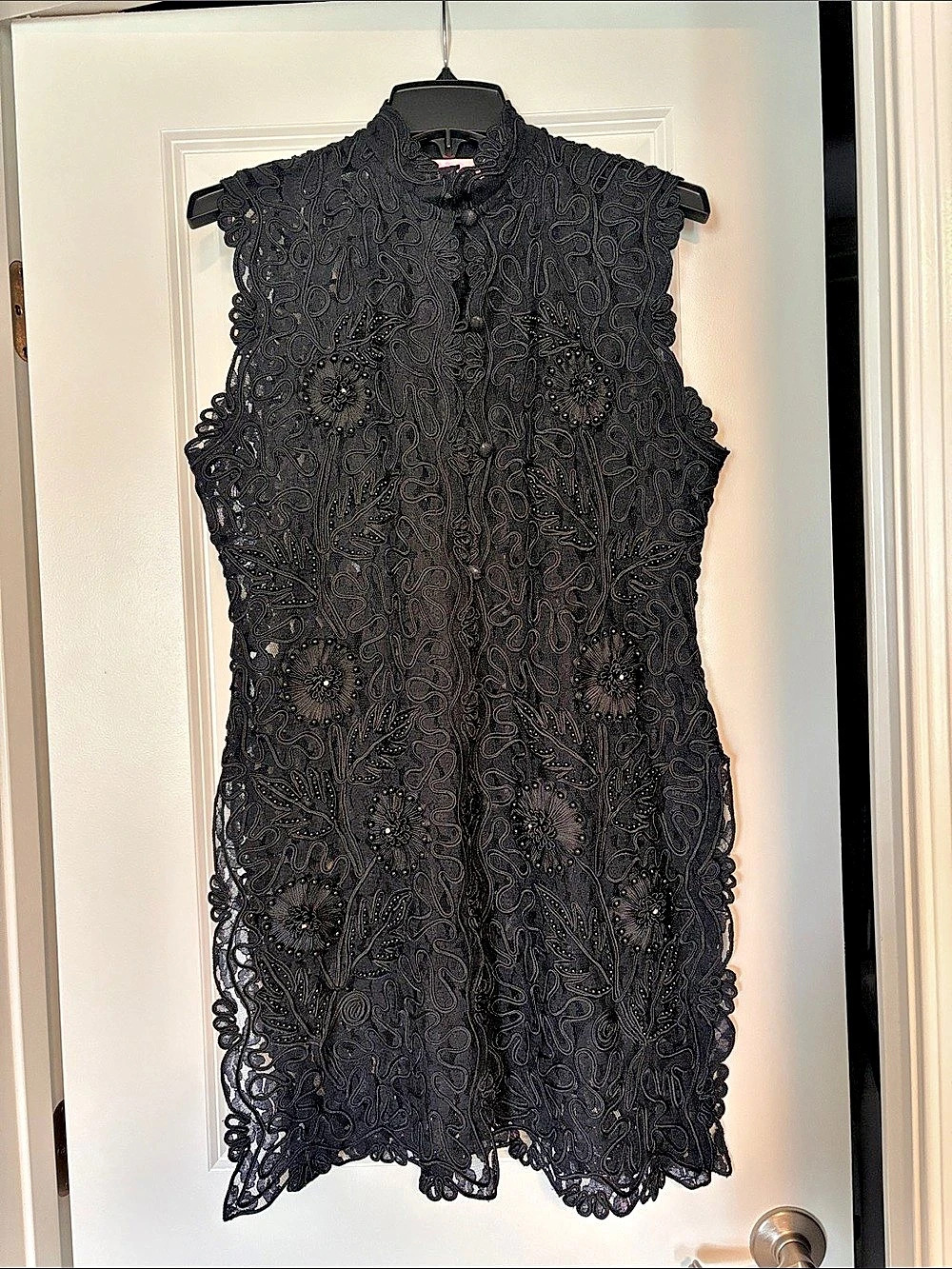 Sassy Thai Black Lace Floral Tunic Size Large Like New